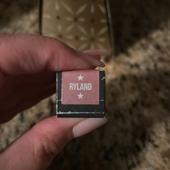 Jeffree Star Ryland velour lipstick - Picture 4 of 5